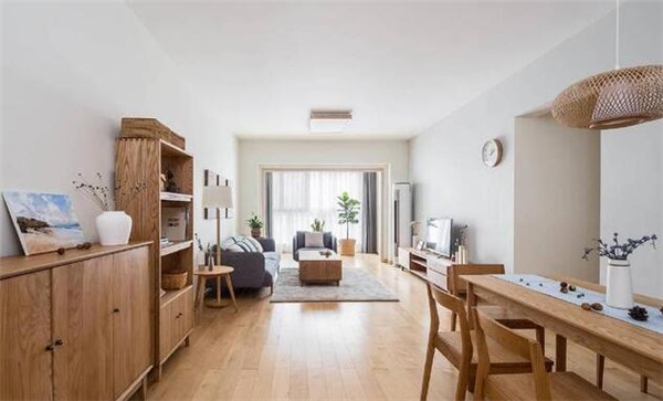 贴墙纸好还是刷乳胶漆?千万别被骗了