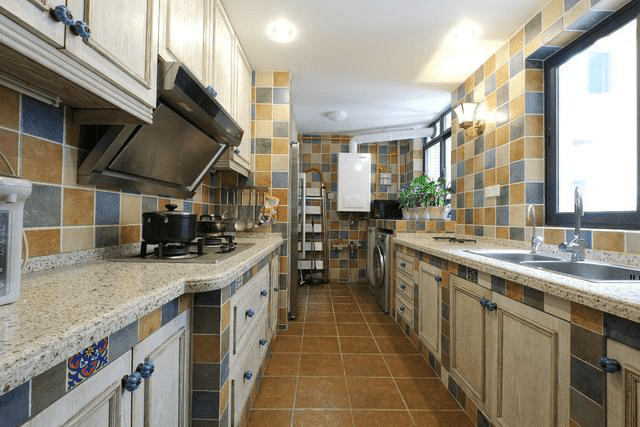 中国匠心品牌，福晶板材，插座布局