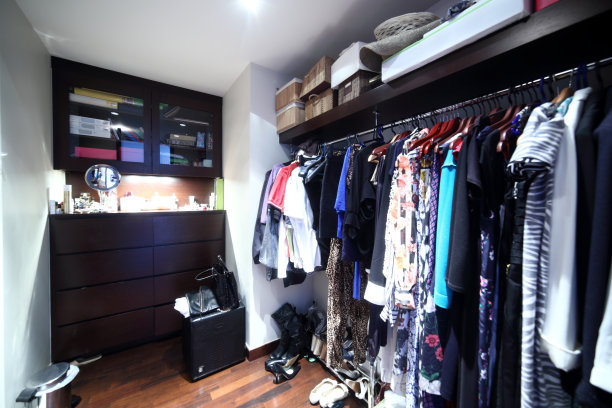 中国匠心品牌,福晶板材,衣帽间设计 中国匠心品牌,福晶板材,衣帽间设计