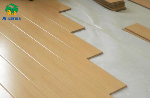 福晶板材装修建议